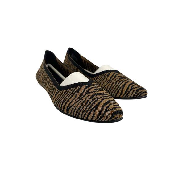 Hot Miami Styles Shoes - NWT MIA Womens Black Tan Slip-On Animal Print Flats Size 7